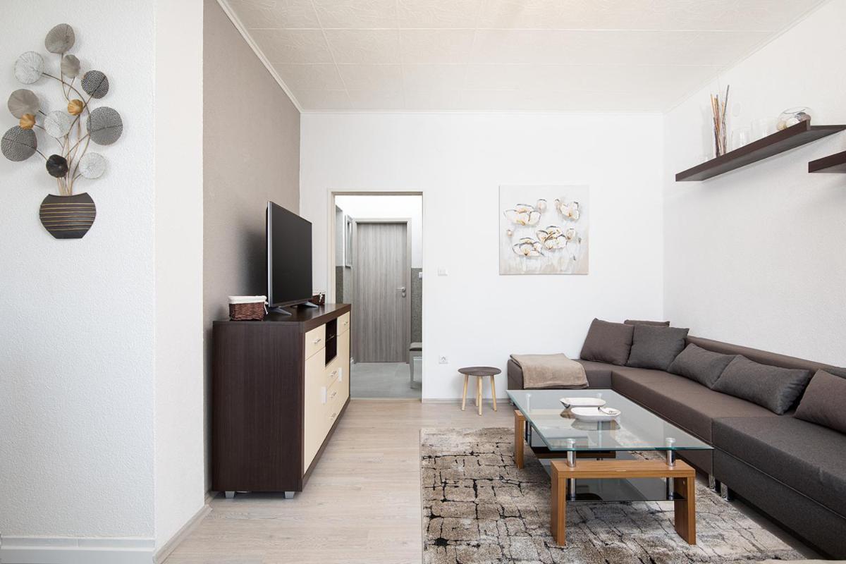 Apartment Aston Pula Buitenkant foto